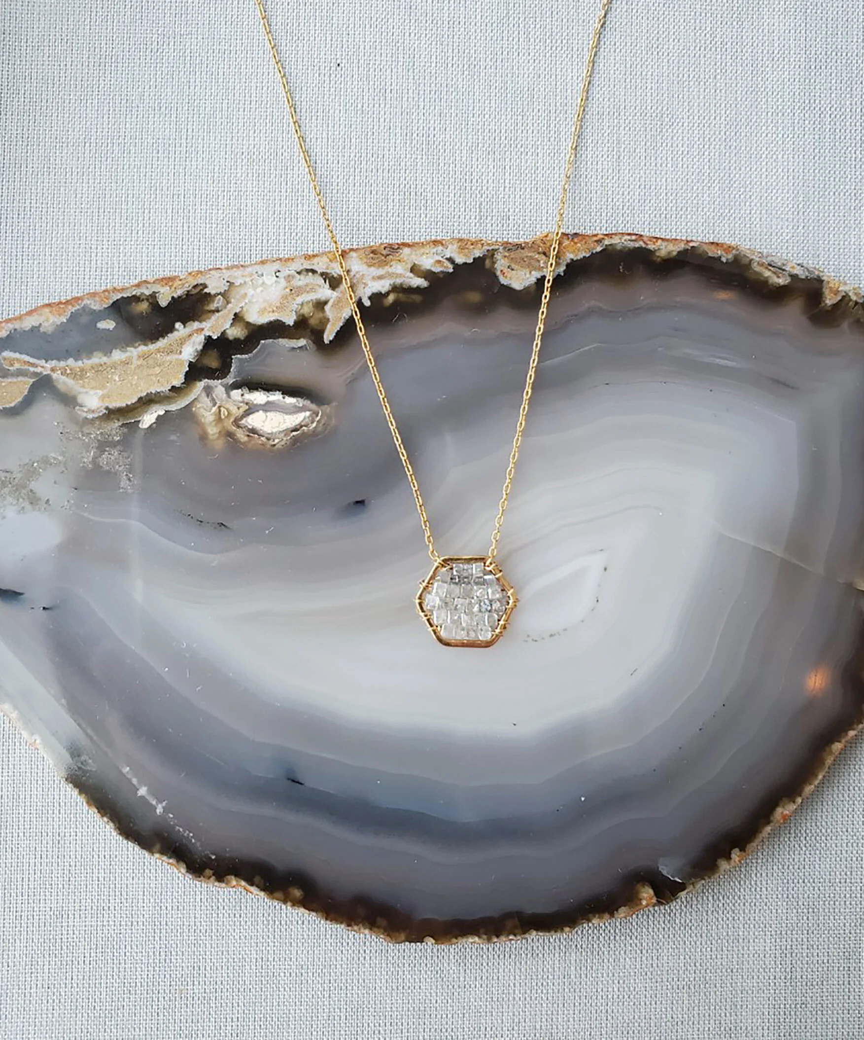 Amazing jewelry様 D43-A+on+prop.jpg?format=1000w